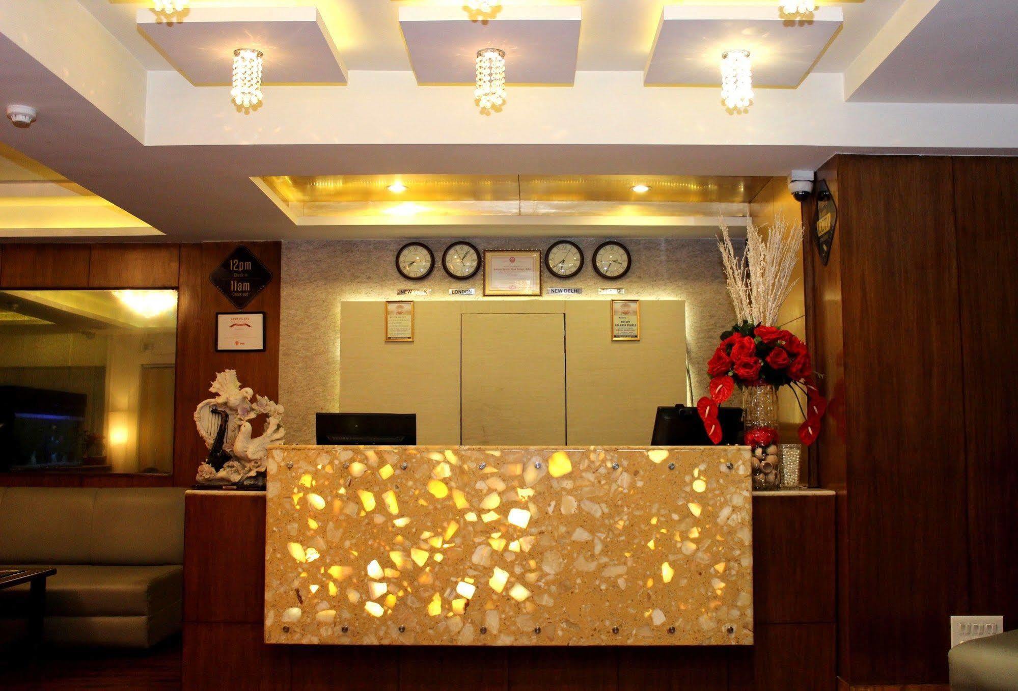 The Pearl Hotel Calcutta Exteriör bild